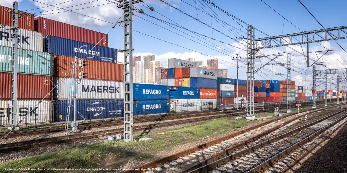 Reducing trade with Russia: Sanctions vs. firms’ voluntary suspension of activities